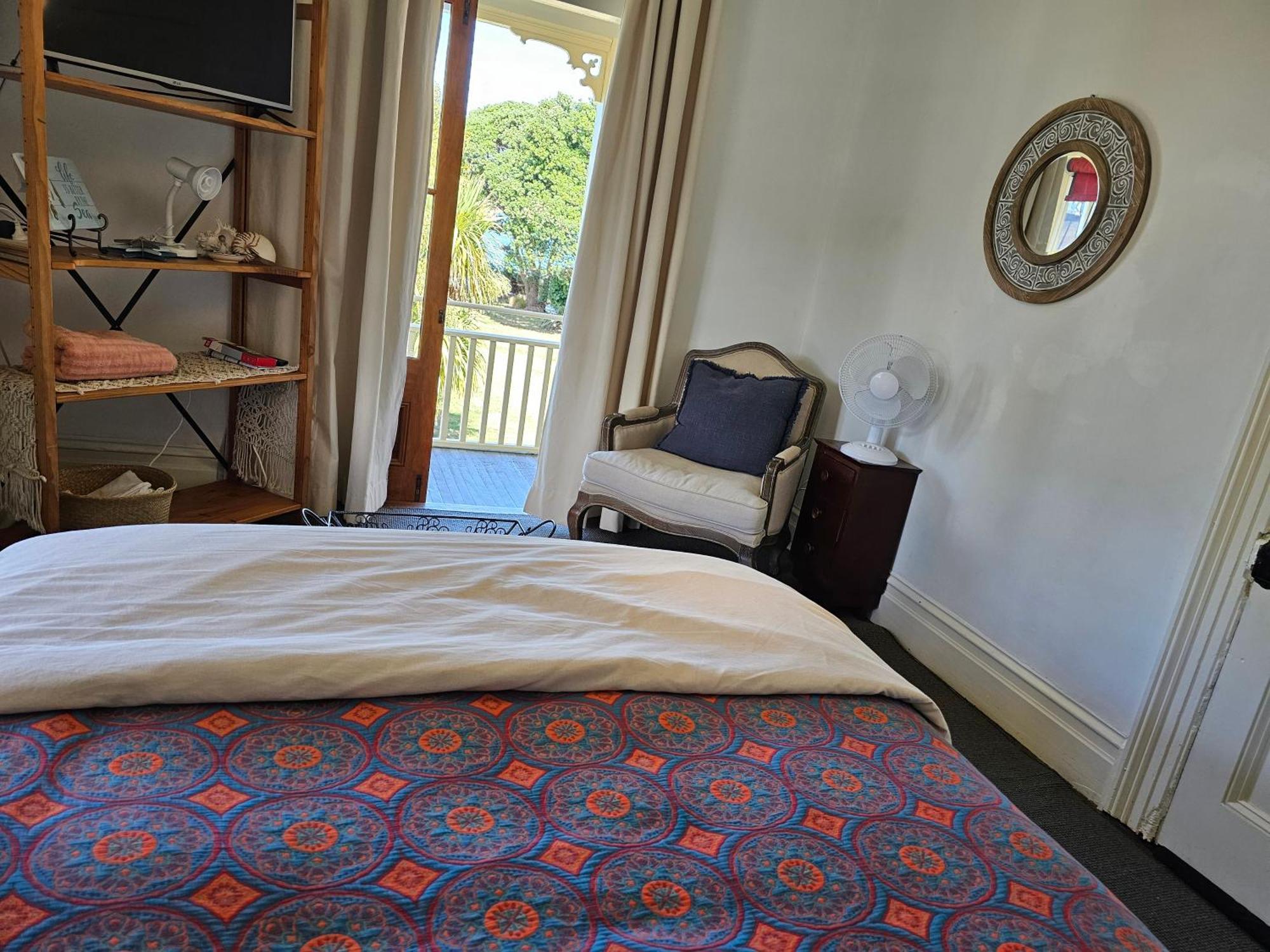 Brony'S Beachfront-Short And Long Term Stays Porirua Ngoại thất bức ảnh